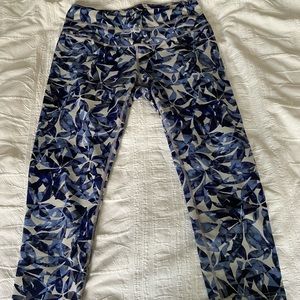 Athleta workout capris